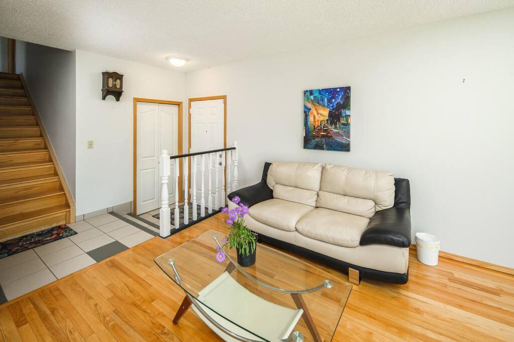 Apartment 3br2ba Dbl Garage Fenced Yard Near Downtown And Pet Ok *