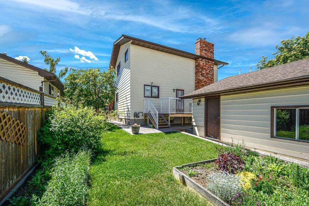 Apartment 3br2ba Dbl Garage Fenced Yard Near Downtown And Pet Ok